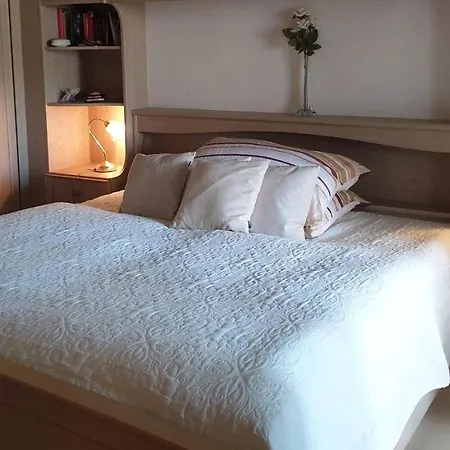 Apartment Nette-2-schlafzimmer-wohnung-in-klagenfurt-am-woerther-see Klagenfurt am Woerthersee